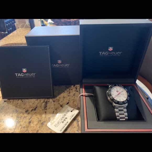 Meet the Posher - Picture 5 of 13